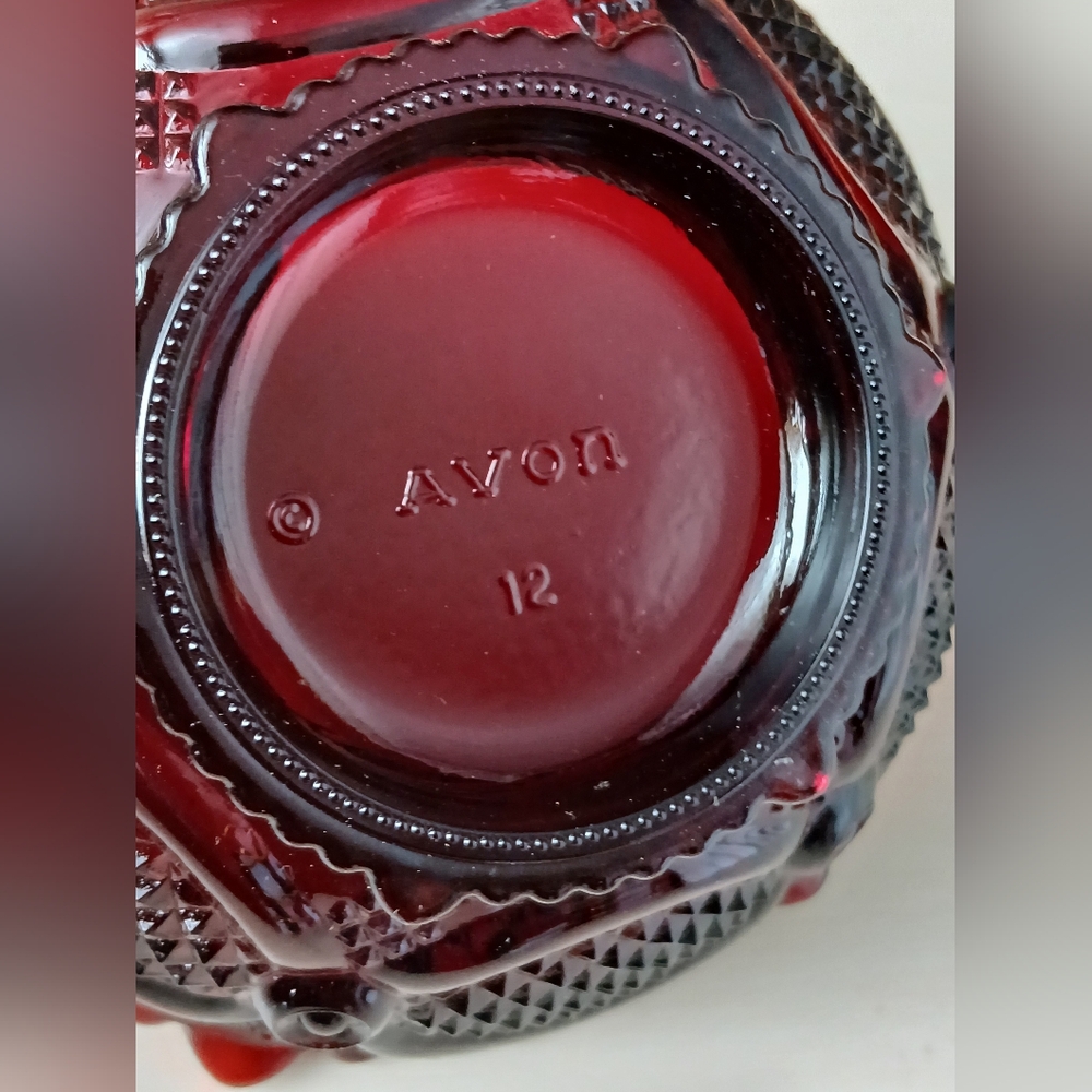 Elegant Avon Cape Cod Ruby Red Glass Bowl - Picture 7 of 7